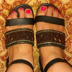 Easy Spirit Sandals 7W Black with Copper beads